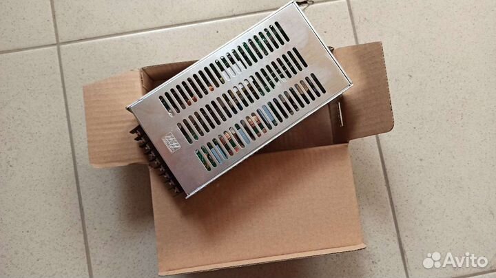 Преобразователь напряжения SD-200D-24