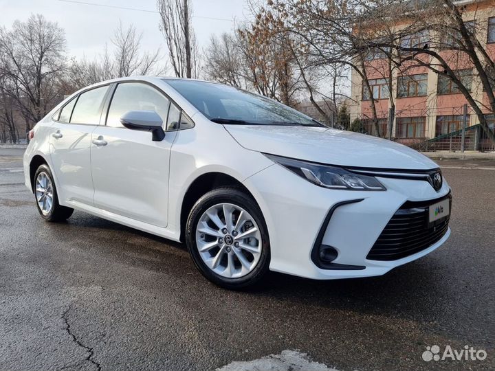 Toyota Corolla 1.8 CVT, 2022, 40 км
