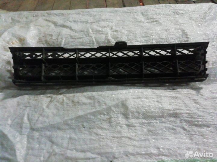 Решетка радиатора передняя Toyota Carib