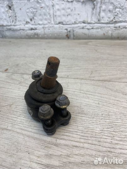 Шаровая опора передняя правая Ssangyong Kyron DJ