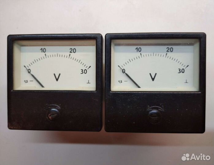 Вольтметр М1001