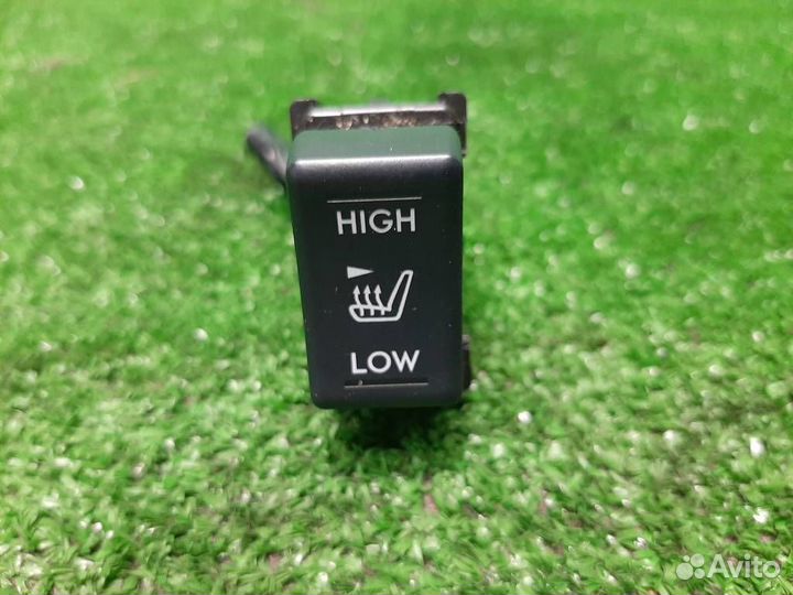 Переключатель обогрева сидений Subaru Legacy/ Out