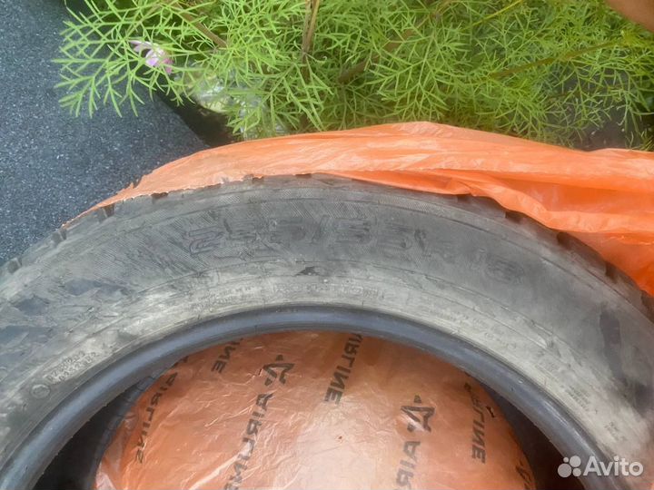 Nokian Tyres Hakkapeliitta 9 255/55 R18