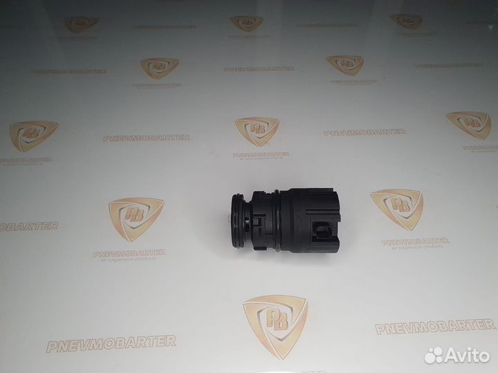 Электромагнитный клапан на пневмобаллон W219