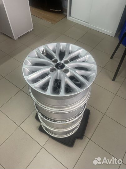 Диски на Kia Rio r15 оригинал