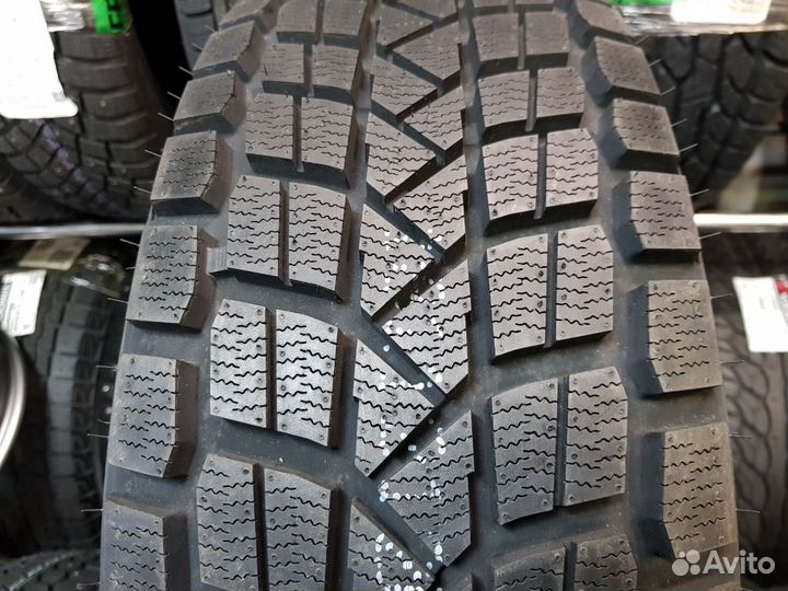 Maxxis SS-01 Presa SUV 215/60 R17 96Q