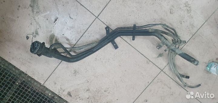 Горловины заливная паджеро 3.4