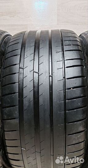 Michelin Pilot Sport 4 245/45 R18 и 275/40 R18