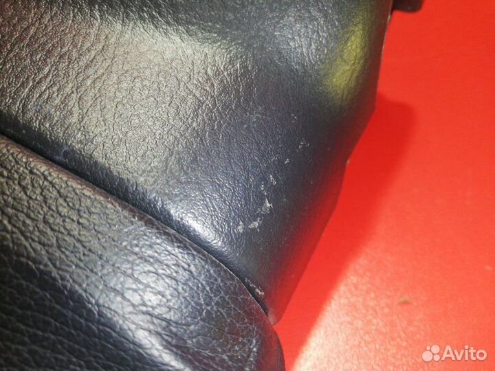 Кожух рулевой колонки Toyota Corolla ZZE121L