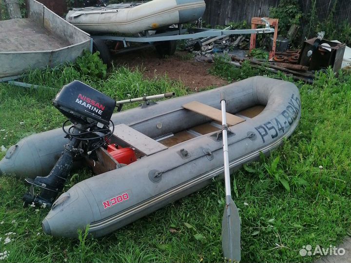 Лодка с мотором