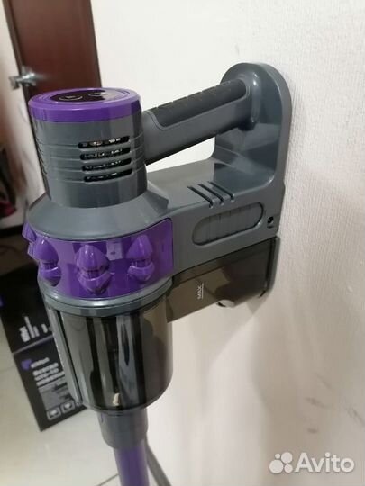 Вертикальный пылесос Kitfort KT-573