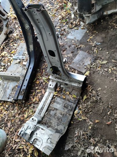 Порог со стойкой правый Солярис 2017-2022