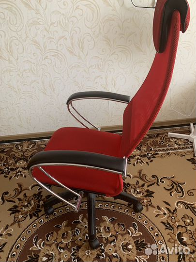 Компьютерное кресло