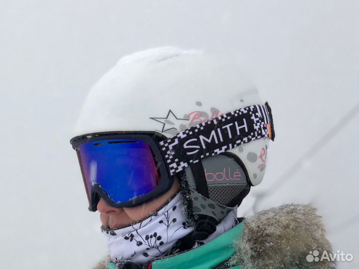 Шлем горнолыжный женский