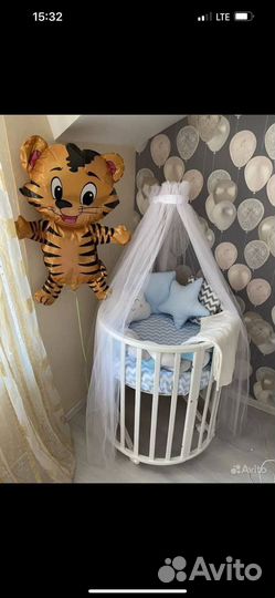 Кроватка для новорожденных с пеленальным столиком