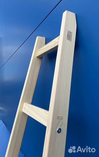 Приставная деревянная лестница SevenBerg Пирамида с расширенным основанием 6 ступеней