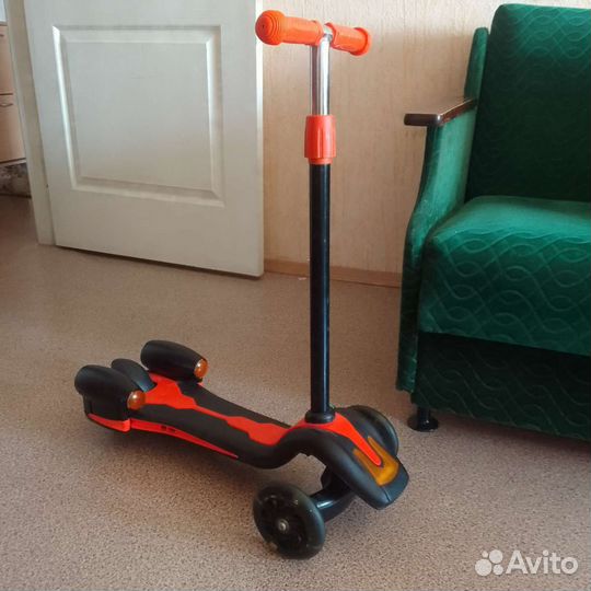 Самокат детский трехколесный