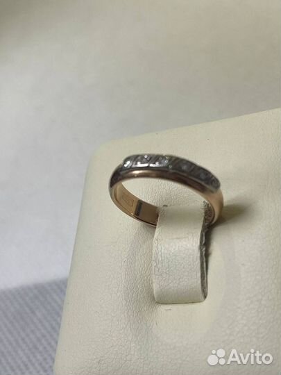 Золотое кольцо с бриллиантами id и10173