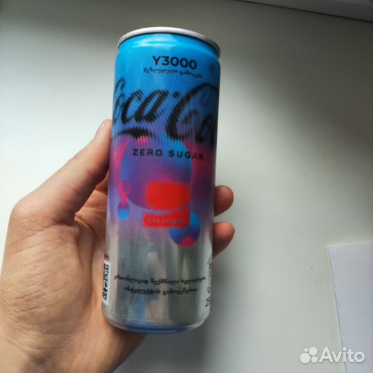 Кока кола y3000