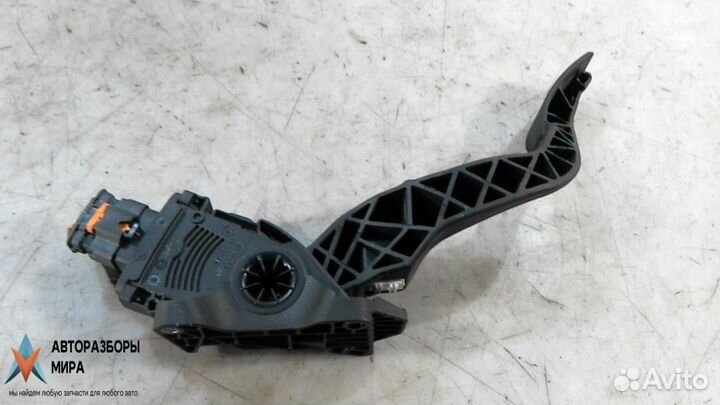 Педаль Citroen C3 Picasso рест. 2012 1601CS