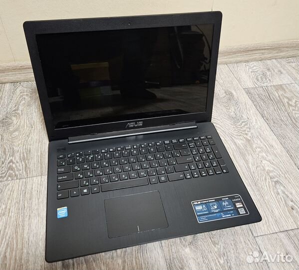 Ноутбук Asus x553m