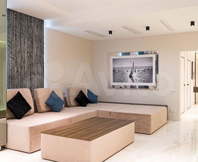 3-к. квартира, 100 м², 15/21 эт.