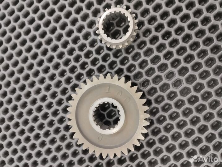 Honda XL400V Transalp, Honda VRX 400 шестерни коле