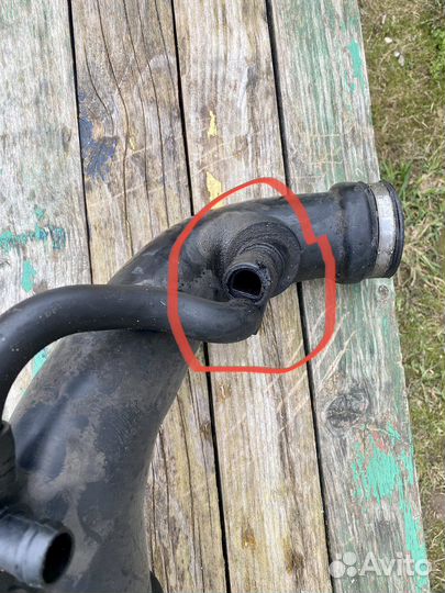 Патрубок воздушного фильтра mercedes w204