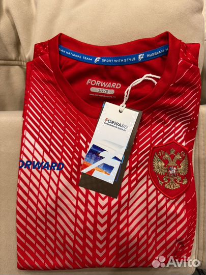 Футболка форвард