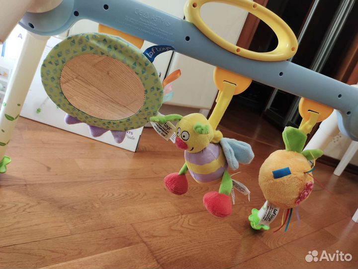 Развивающий центр Taf Toys