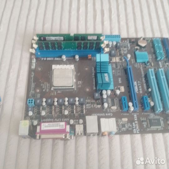 Материнская плата