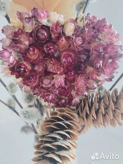 Композиция из сухих цветов