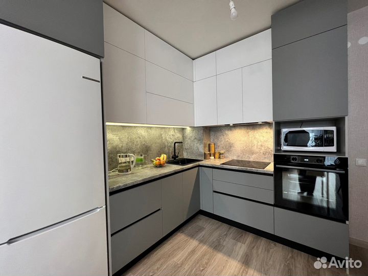 Угловая кухня на заказ от производителя