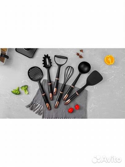 Набор кухонных принадлежностей