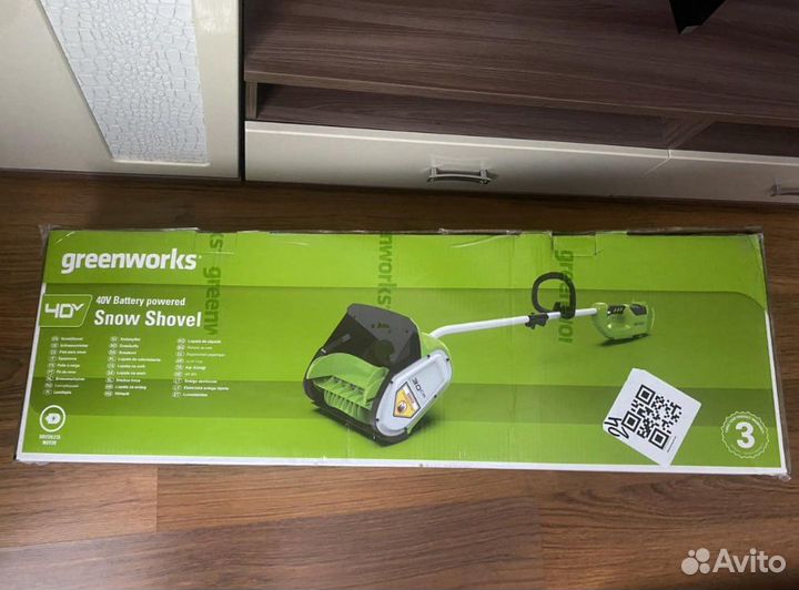 Снегоуборочная лопата Greenworks 40v