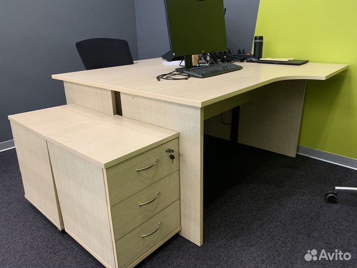 Офисная мебель стол тумба