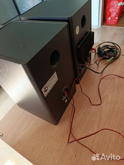 Акустические колонки