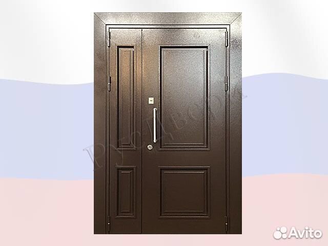 Двустворчатая металлическая дверь для дома