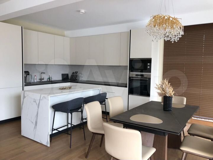 Дом 292 м² на участке 6 сот.