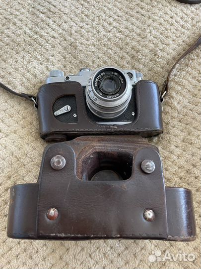 Плёночный фотоаппарат Зоркий 2С