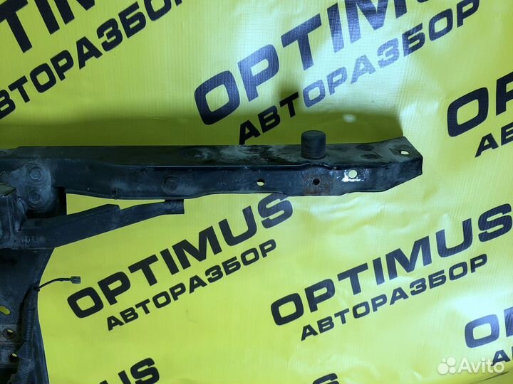 Рамка радиатора Hyundai Elantra XD