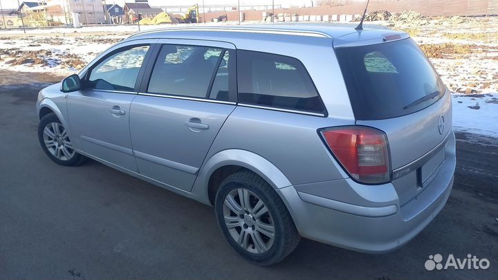 Opel Astra 1.6 МТ, 2011, 279 542 км