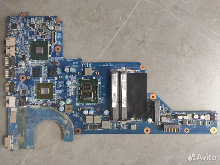 Материнская плата