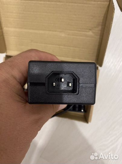 Зарядка (адаптер) для пк или ноктбука