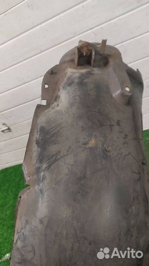 Подкрылок задний левый Mercedes Benz E-class W211