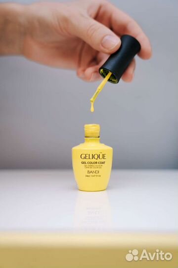 Администратор студии маникюра