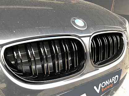 Решетки радиатора черные BMW E60 М-Стиль глянец