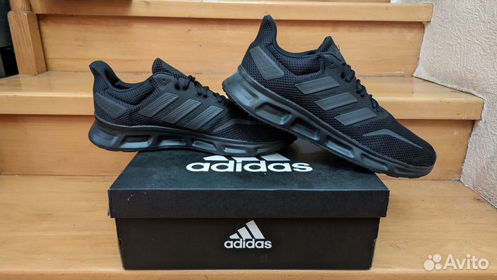 Кроссовки Adidas 41 и 42 размер оригинал