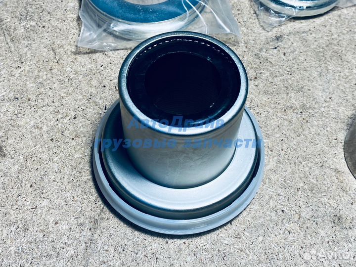 Ремонтный комплект шкворня поворотного кулака Ман