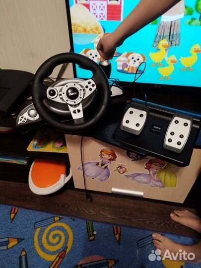 Игровой руль dialog